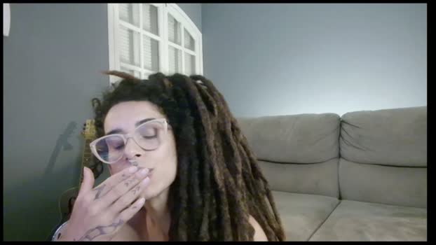 florahot 09-10-2024 tits Couple