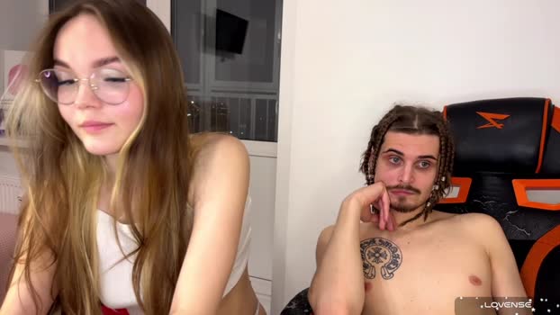 sexstar_l1fstyl3 11-10-2024 kiss Couple