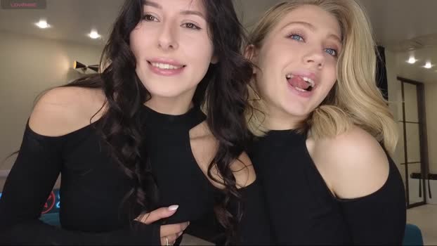 yononeey 14-10-2024 nude Couple
