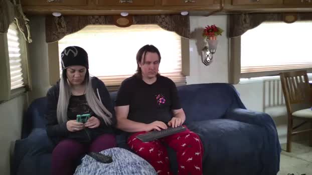 cosmicconnections 14-10-2024 jerkoff Couple