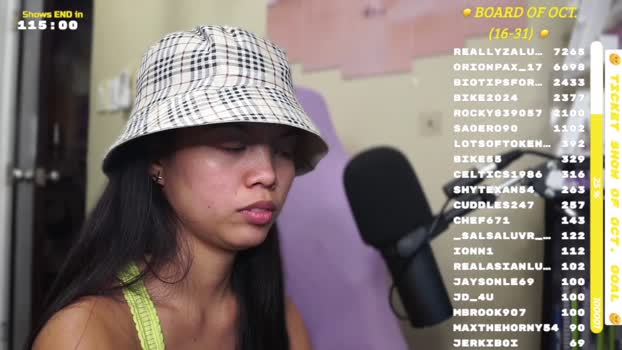 _lyza_ 24-10-2024 Show Female