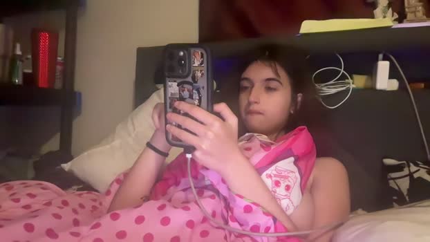 itzvaleria_19 28-10-2024 Download Couple
