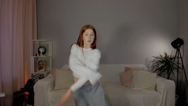 leahsthetics 31-10-2024 analtoy Female
