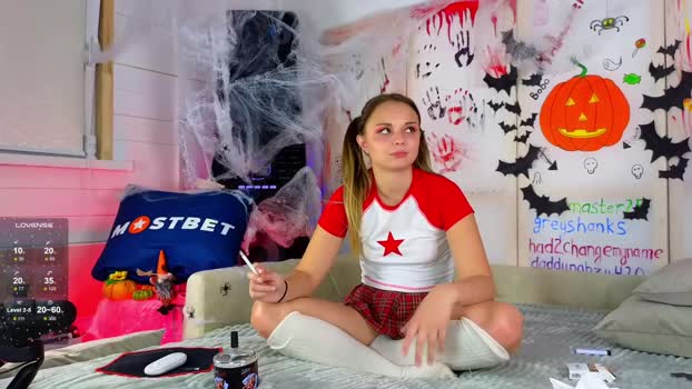 misss_viki 31-10-2024 sexyfeet Couple