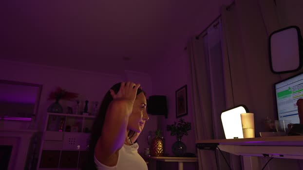 hannahjames710 04-11-2024 naked Female