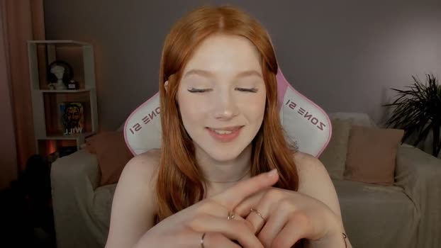leahsthetics 06-11-2024 hot Female