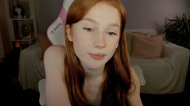 leahsthetics 14-11-2024 love Female