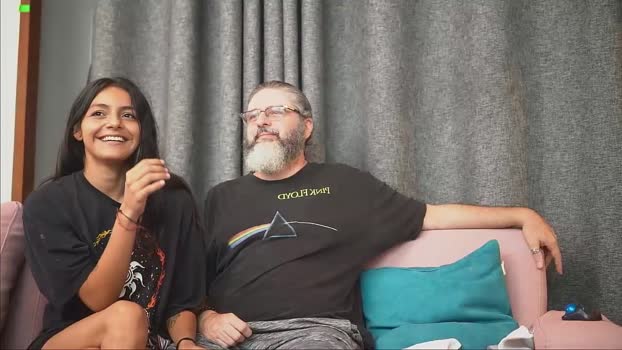 cheeseburgerjesus 17-11-2024 Topless Couple