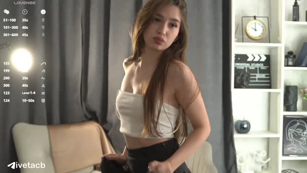 2girls1roomm 20-11-2024 play Couple