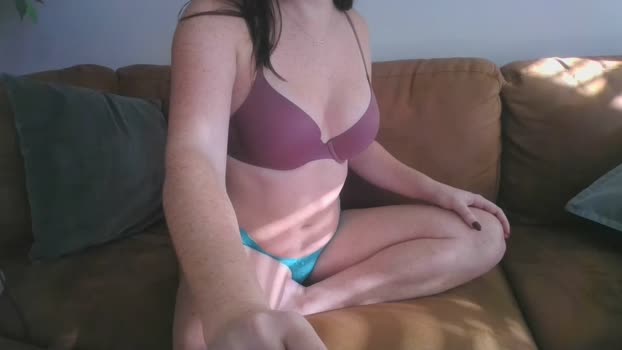 boldandbrunette 22-11-2024 cute Female