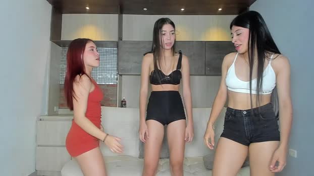 just_girlsgirls 23-11-2024 kissing Couple