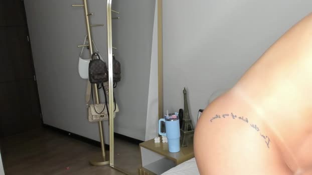 sofiaskyy 27-11-2024 bigcock Female