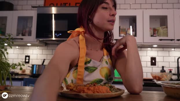 lizmreow 28-11-2024 Naked Female