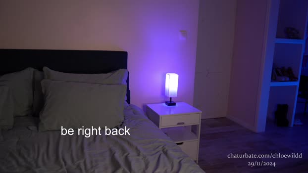 chloewildd 29-11-2024 suckcock Female