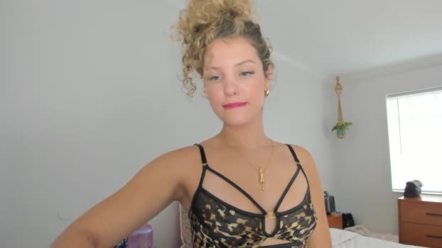 theislandgirl 01-12-2024 deepthroa Female