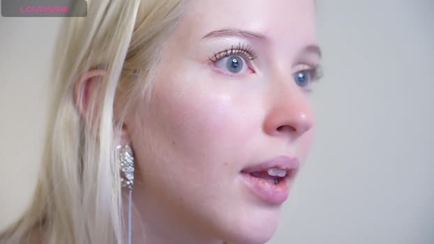 my_stella 03-12-2024 Show Female