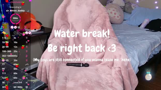strawberryyfoxie 03-12-2024 fuckher Female