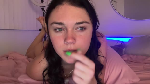 queencassidyy 04-12-2024 Webcam Female