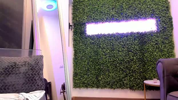 hotfallingdevil 06-12-2024 fingering Female