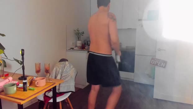 wishkissss 06-12-2024 spanking Couple