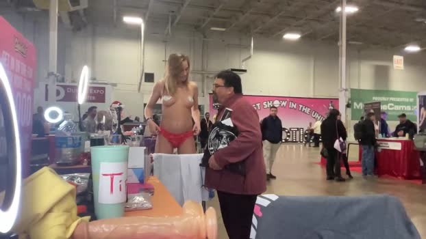 ava_west 07-12-2024 ass Couple