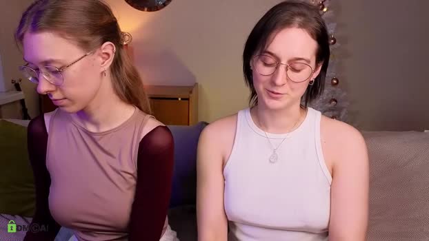 jitoon_exe 07-12-2024 striptease Couple