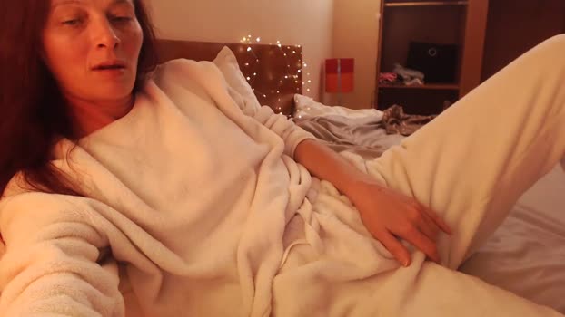andrasweetie 08-12-2024 strip Couple
