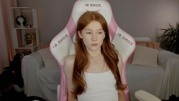 leahsthetics 08-12-2024 Topless Female
