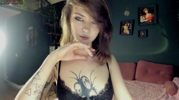 bmwm5f90 12-12-2024 beautiful Female