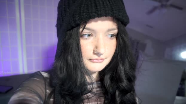 finleyfae 13-12-2024 lickpussy Female