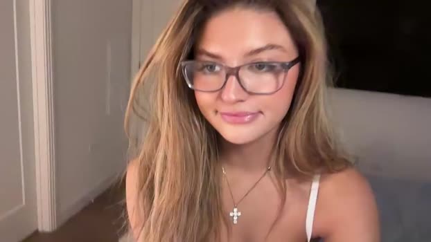 sarahjonesx 16-12-2024 toys Female