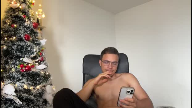 jenny_taborda 19-12-2024 cute Couple