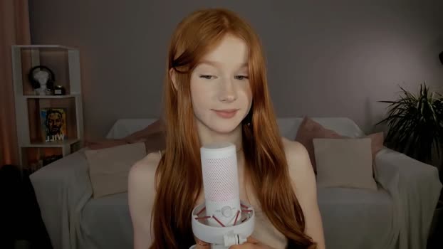 leahsthetics 23-12-2024 striptease Female