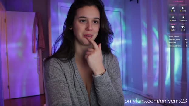 onlyems23 22-12-2024 boobs Female