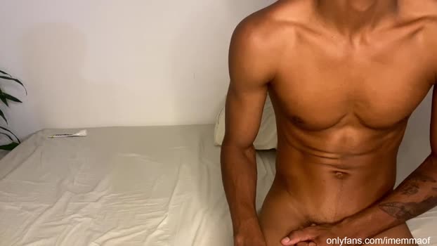 im_emmaof 26-12-2024 Topless Couple