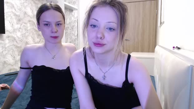 alice_nika 27-12-2024 Topless Couple