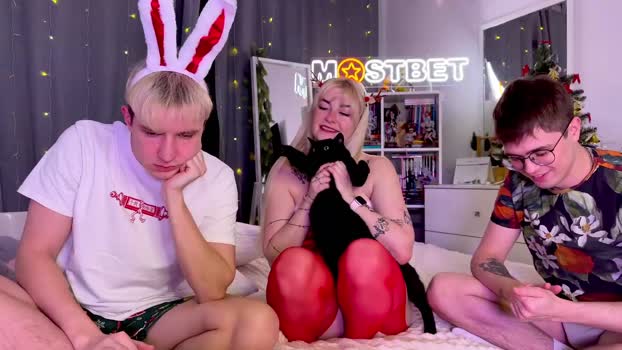 one_punch_cum 29-12-2024 horny Couple