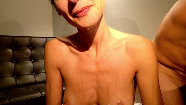 emilyweed 02-01-2025 lick Couple