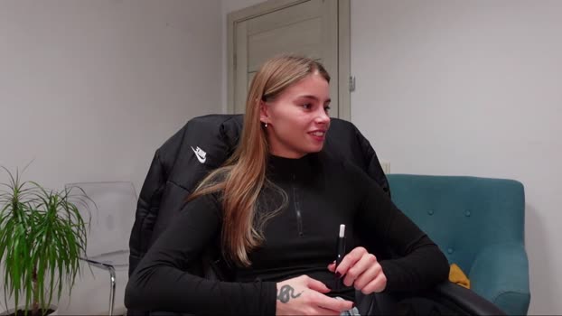 abby_laker 04-01-2025 deepthroat Female