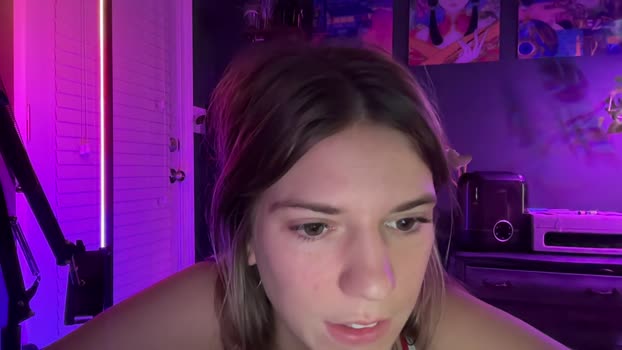 oliviahansleyy 04-01-2025 play Female