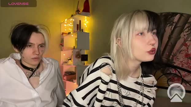 veryraretwins 05-01-2025 sexykitty Couple