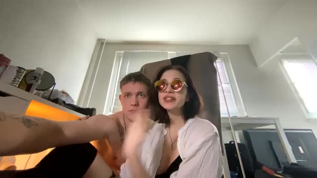 betterthamyouex 11-01-2025 beauty Couple