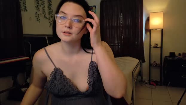 elizacarter 14-01-2025 Topless Female