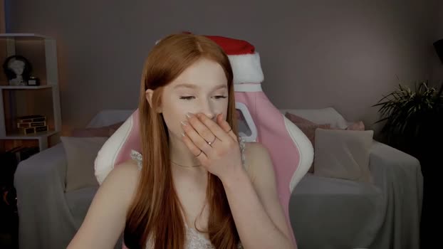 leahsthetics 21-01-2025 horny Female