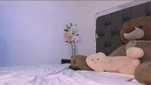 gina_akemi 22-01-2025 tits Couple