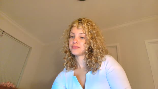 theislandgirl 27-01-2025 boobs Female