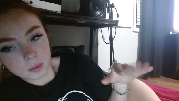 lovecalixo 01-02-2025 skinny Female