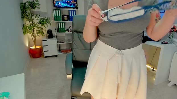 butterflyblue_dream 04-02-2025 spanking Couple