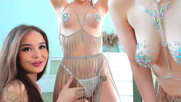 sexxxsirens 07-02-2025 lick Couple