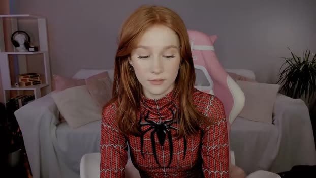 leahsthetics 16-02-2025 horny Female